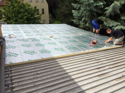 Insulate trapezoidal sheet with PU boards laminated on both sides