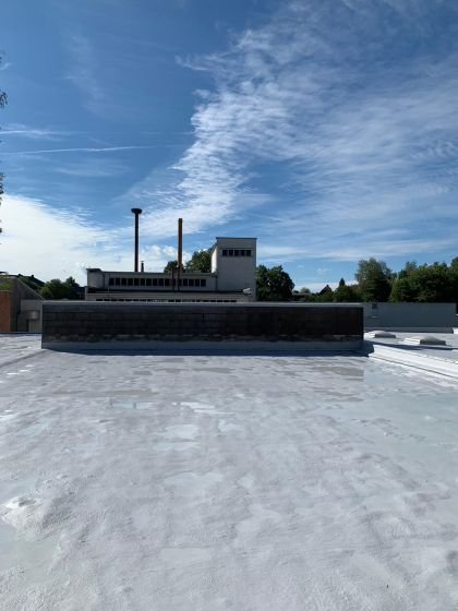Roof renovation polyurethane foam