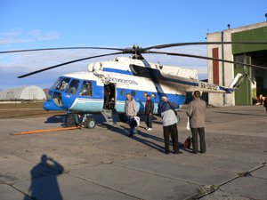 Dachsanierung in Barentsburg auf Spitzbergen am nördlichen Polarkreis