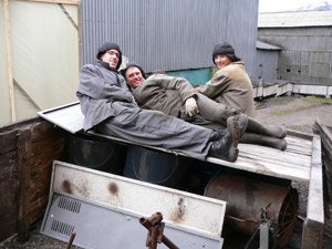 Dachsanierung in Barentsburg auf Spitzbergen am nördlichen Polarkreis
